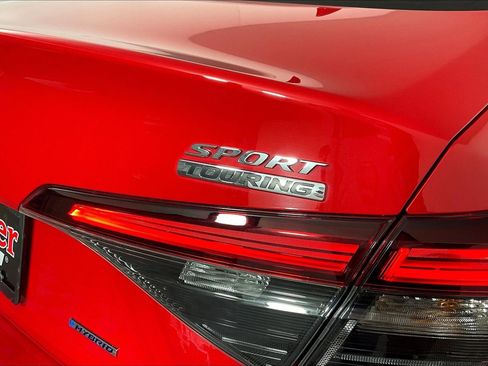 Used 2025 Honda Civic FWD Hybrid Sedan image 24