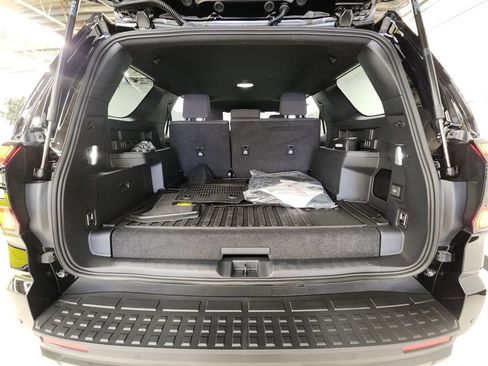 Used 2025 Toyota 4Runner 4WD image 11