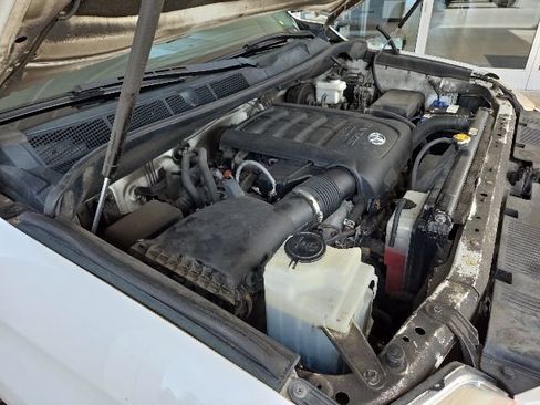 Used 2016 Toyota Tundra Limited AWD/4WD image 72