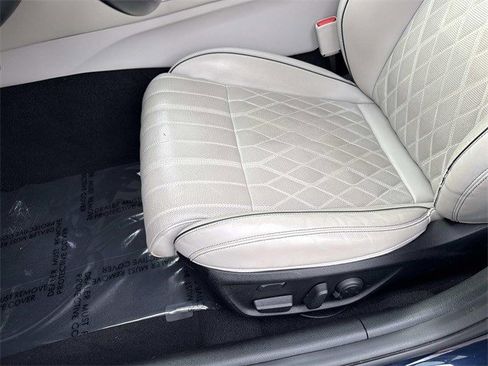 Used 2020 Genesis G70 3.3T w/ Prestige Package image 15