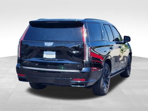 Used 2024 Cadillac Escalade Sport Platinum w/ LPO, ONYX Package AWD/4WD image 3