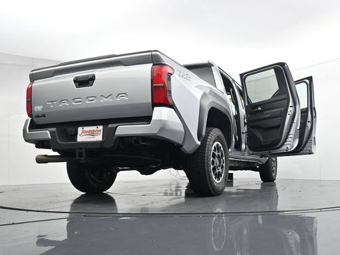 Used 2024 Toyota Tacoma TRD Off-Road AWD/4WD image 44