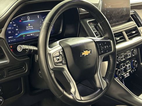 Used 2023 Chevrolet Suburban Premier image 14