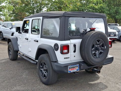 Used 2022 Jeep Wrangler Unlimited Sport image 4