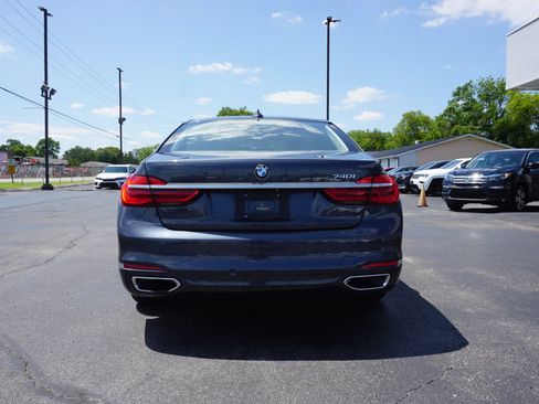 Used 2016 BMW 740i RWD image 6