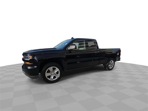 Certified 2018 Chevrolet Silverado 1500 Custom w/ Texas Edition image 4