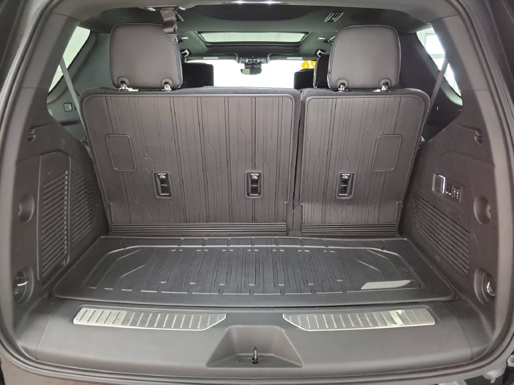 Used 2026 GMC Yukon AT4 Ultimate w/ LPO, Floor Liner Package AWD/4WD image 24