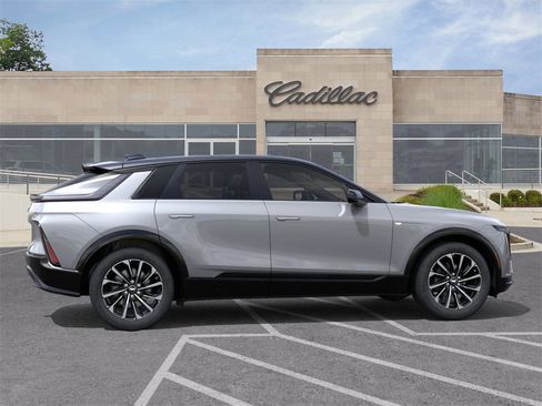 New 2025 Cadillac Lyriq Sport image 5