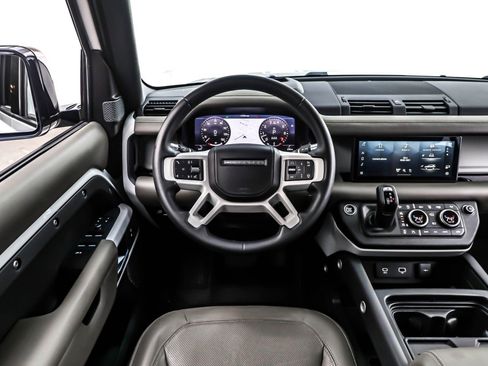 Used 2020 Land Rover Defender 110 HSE image 5