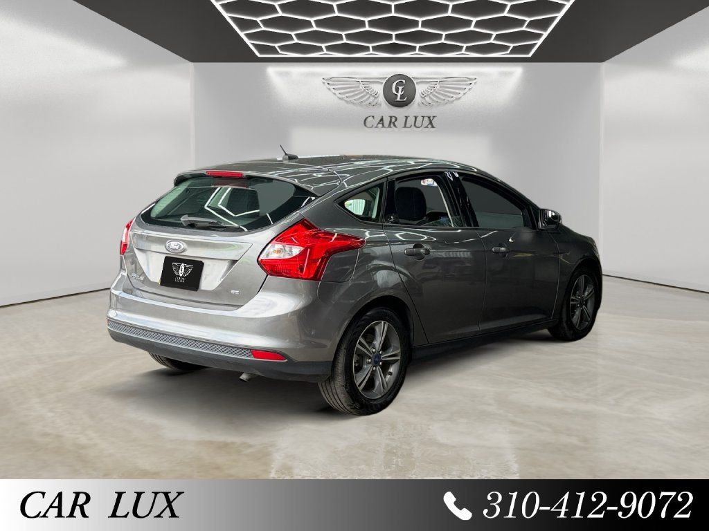 Used 2014 Ford Focus SE w/ SE Sport Package FWD image 5