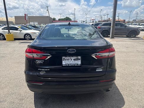 Used 2019 Ford Fusion SEL FWD image 7