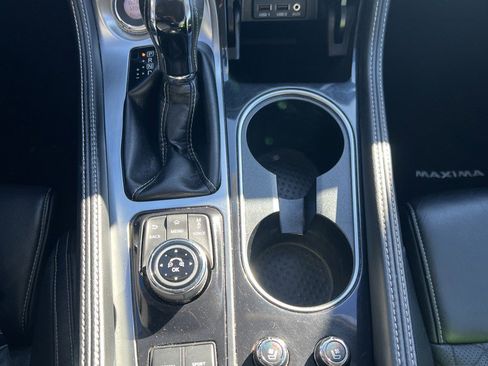 Used 2017 Nissan Maxima Platinum w/ Medallion Package image 24