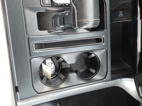 Used 2021 Ford F150 Lariat w/ Equipment Group 502A High image 32