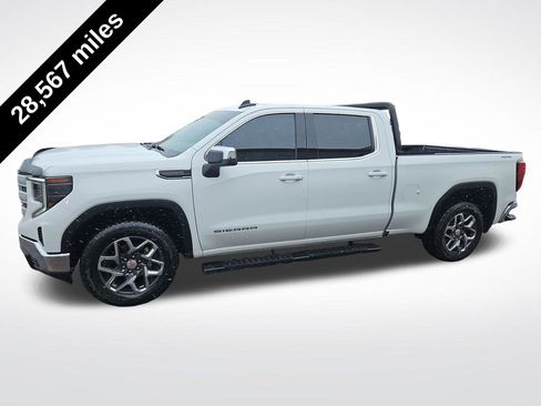 Used 2023 GMC Sierra 1500 SLE AWD/4WD image 2