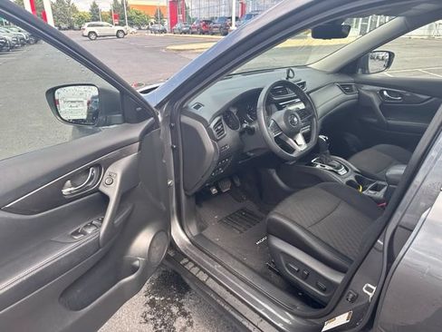 Certified 2019 Nissan Rogue SV AWD/4WD image 14