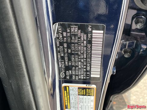 Used 2025 Genesis GV80 2.5T Standard AWD/4WD image 32