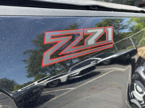 Used 2022 Chevrolet Colorado Z71 RWD image 8