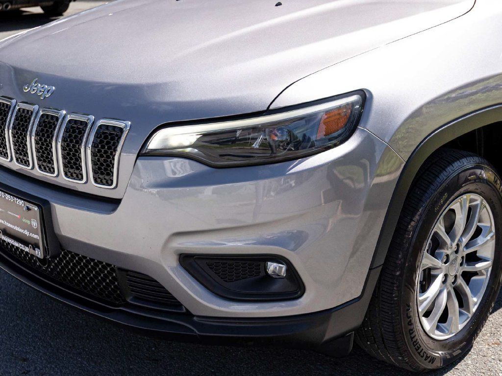 Used 2021 Jeep Cherokee Latitude Lux w/ Comfort/Convenience Group AWD/4WD image 36