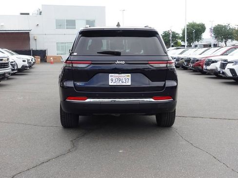 Used 2023 Jeep Grand Cherokee 4WD 4xe w/ Luxury Tech Group II image 7