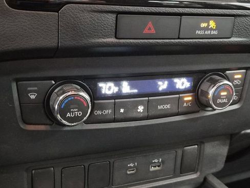 Used 2022 Nissan Frontier SV image 28