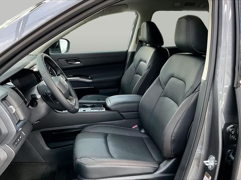 New 2026 Nissan Pathfinder SL FWD image 9
