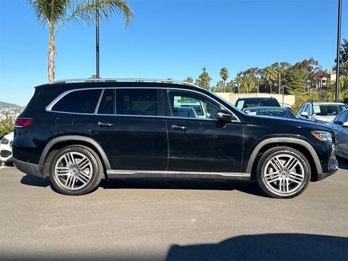 Certified 2022 Mercedes-Benz GLS 450 4MATIC image 2