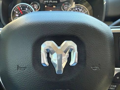 Used 2020 RAM 2500 Big Horn w/ Level 1 Equipment Group AWD/4WD image 31