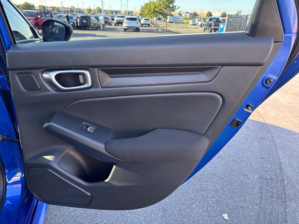 Used 2023 Honda Civic Sport image 36