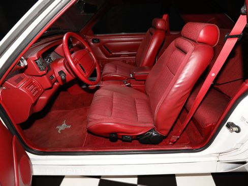 Used 1992 Ford Mustang GT RWD image 50