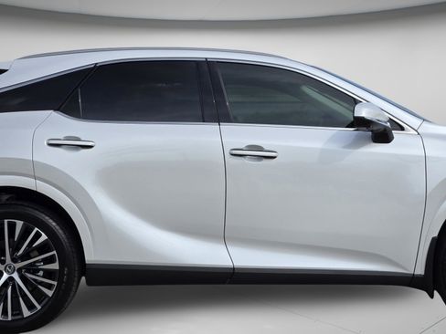 Used 2026 Lexus RX 350 w/ Convenience Package image 30