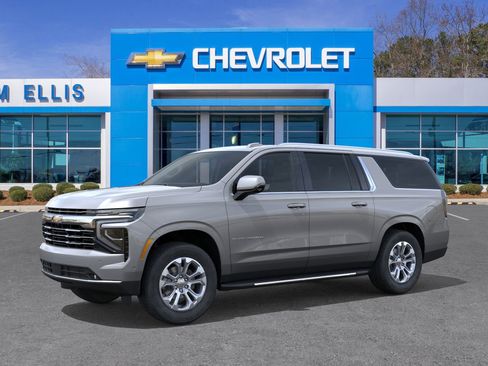 New 2026 Chevrolet Suburban LT w/ Comfort Package image 37