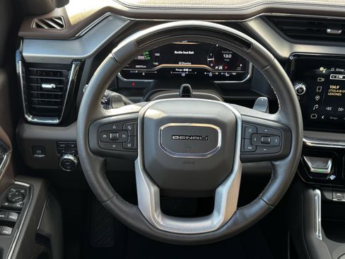 Used 2025 GMC Sierra 1500 Denali AWD/4WD image 15