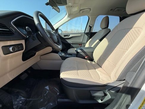 Used 2022 Ford Escape SE image 22