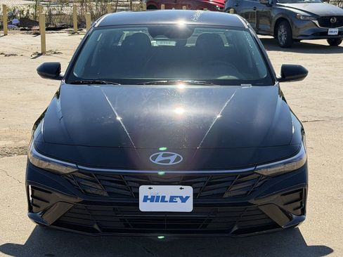 New 2026 Hyundai Elantra SE image 7