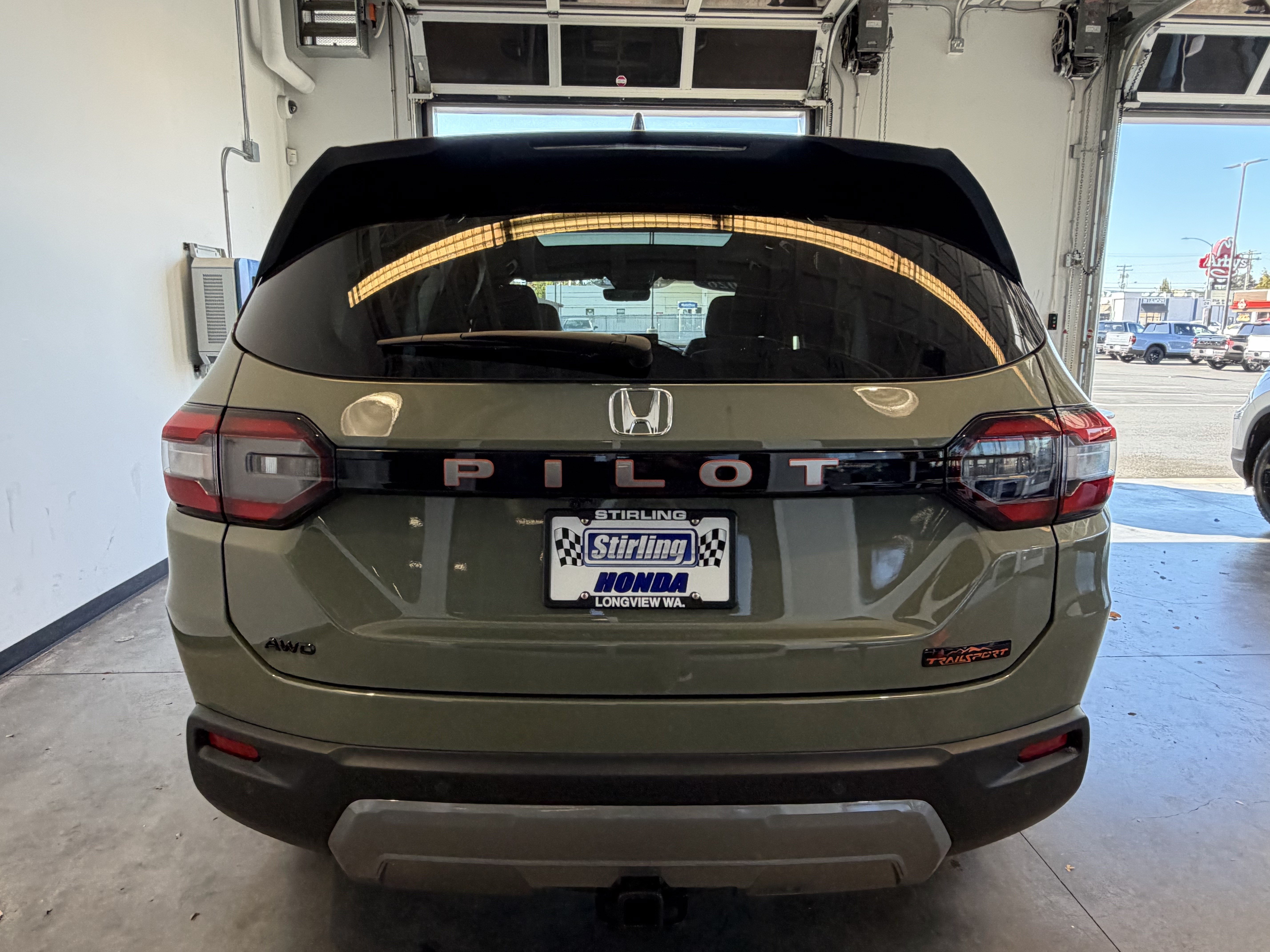 New 2026 Honda Pilot TrailSport image 4