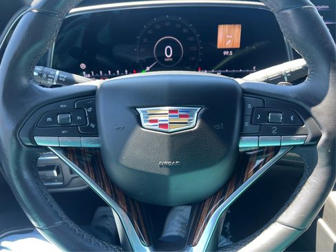 Used 2021 Cadillac Escalade ESV Premium Luxury w/ LPO, Radiant Package AWD/4WD image 16