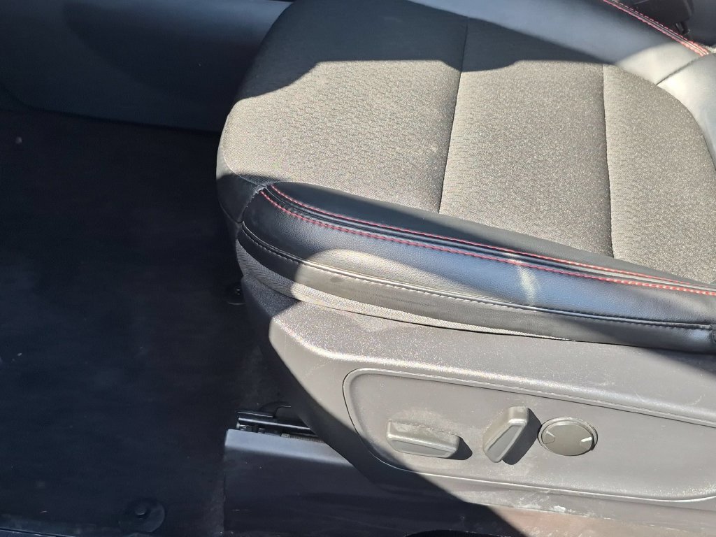 Used 2025 Ford Escape ST-Line AWD/4WD image 14