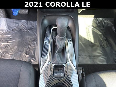 Used 2021 Toyota Corolla LE image 24