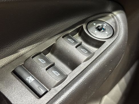 Used 2018 Ford Escape SE w/ SE Sport Appearance Package AWD/4WD image 31