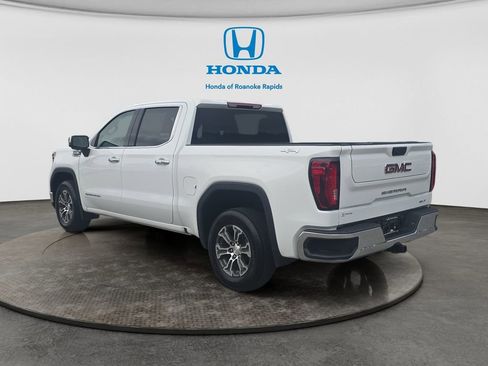 Used 2025 GMC Sierra 1500 SLT AWD/4WD image 3