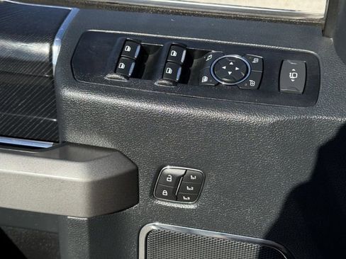 Used 2022 Ford F250 Platinum w/ Tremor Off-Road Package image 28