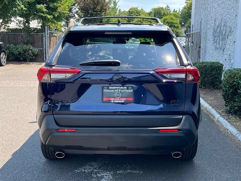 Used 2022 Toyota RAV4 XLE w/ Convenience Package AWD/4WD image 6
