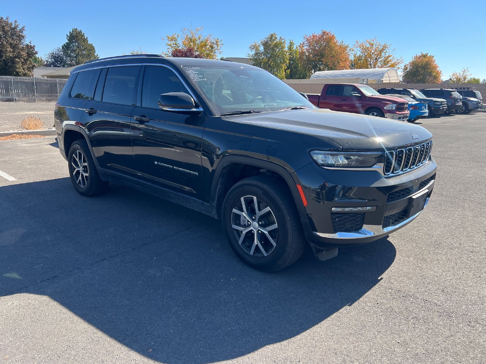 Used 2023 Jeep Grand Cherokee L Limited w/ Luxury Tech Group II AWD/4WD image 36