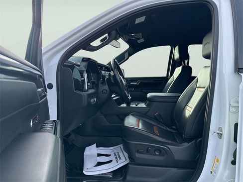 Used 2023 GMC Sierra 1500 AT4 image 18
