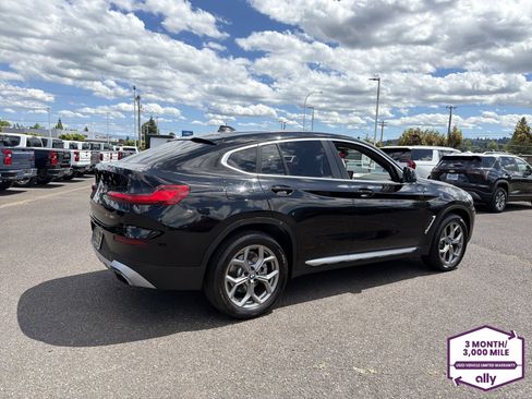 Used 2025 BMW X4 xDrive30i AWD/4WD image 5