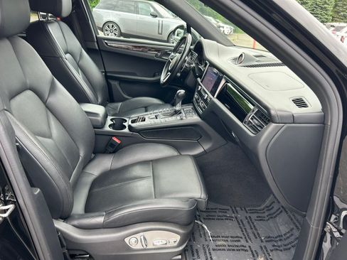 Used 2020 Porsche Macan S AWD/4WD image 22