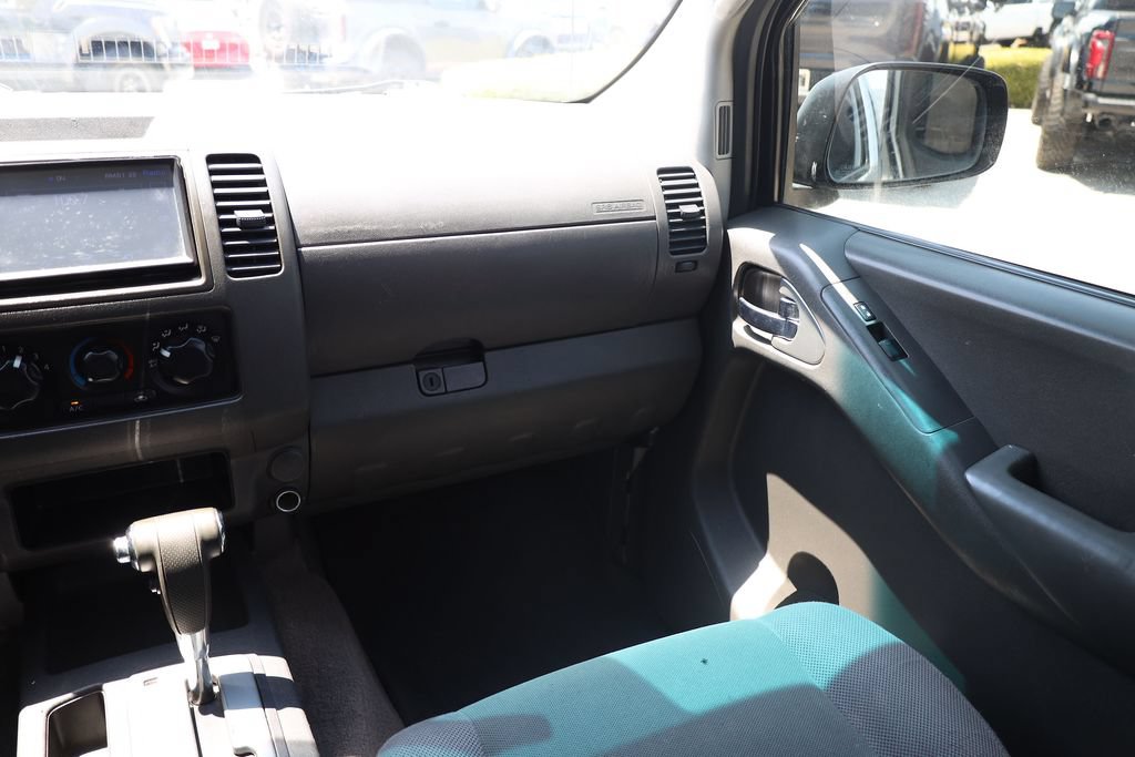 Used 2009 Nissan Frontier SE w/ Power Pkg RWD image 20