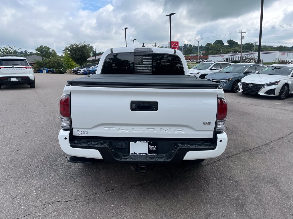 Used 2020 Toyota Tacoma TRD Sport w/ TRD Premium Sport Package AWD/4WD image 6