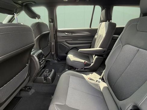 New 2026 Jeep Grand Cherokee L Laredo AWD/4WD image 22