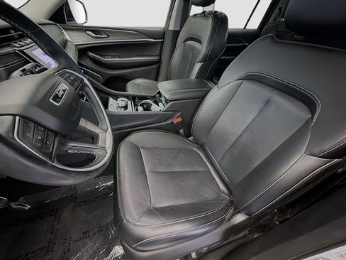 Used 2021 Jeep Grand Cherokee L Limited AWD/4WD image 11